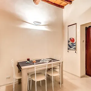 fresh-house-cavour.it-romehotels.com/