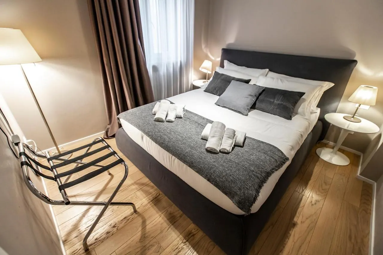 Апартаменты Rialto Canal View Deluxe R&R Венеция