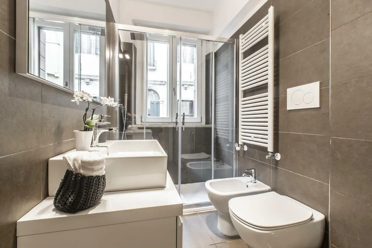 Апартаменты Rialto Canal View Deluxe R&R Венеция